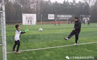 冬天踢足球鼻子难受吗，冬天踢足球鼻子难受吗为什么