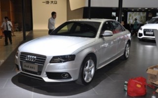 奥迪a4l新款，奥迪a4L新款2025款落地价